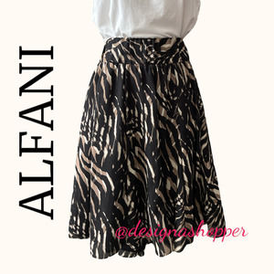 Lightweight Alfani Animal Print Flowing Lined Skirt Size Medium